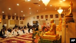 The ceremony at Wat Buddhikarama, in Maryland, had raised $4,900 by Monday.