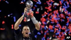 Tom Brady de los Patriotas fue el mejor jugador de la final.