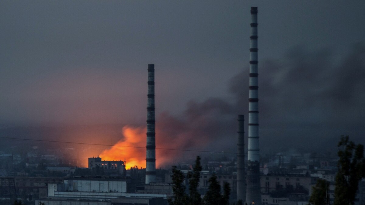 Российские войска пытаются захватить Лисичанск