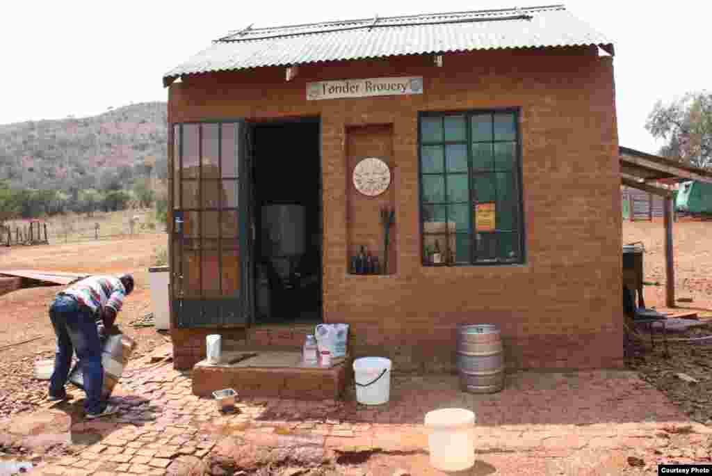 Dirk van Tonder’s simple brewery on his “beer farm” in South Africa’s Northwest Province. (Photo Credit: Darren Taylor)