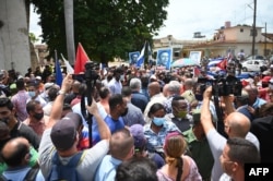 Chủ tịch Cuba Miguel Diaz-Canel ở San Antonio de los Banos, Cuba, ngày 11/7/2021.