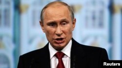 Putin dijo que cualquier plan que no esté encaminado a promover conversaciones entre las dos partes es “impracticable”.