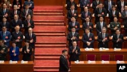 지난해 3월 중국 베이징 인민대회당에서 열린 최대 정치행사인 양회 개막식에 참석하기 위해 시진핑 중국 국가주석이 도착했다. 