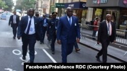 Président Félix Tshisekedi elongo na basungi baye na balabala moko ya New York, 25 septembre 2019. (Facebook/Présidence RDC)