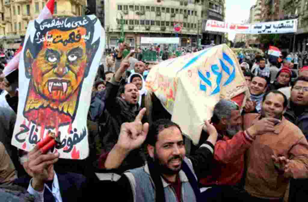 جمعه یازدهم فوریه - حسنی مبارک از مقام ریاست جمهوری استعفا داد