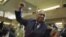 Owake waba ngumsekeli kaMongameli weZimbabwe uMnu Phelekezela Mphoko, ubedingwa ngamapholisa phezu kwecala lenkohlakalo.