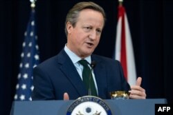 Menteri Luar Negeri Inggris David Cameron berbicara saat konferensi pers di Washington, DC, pada 7 Desember 2023. (Foto: AFP)