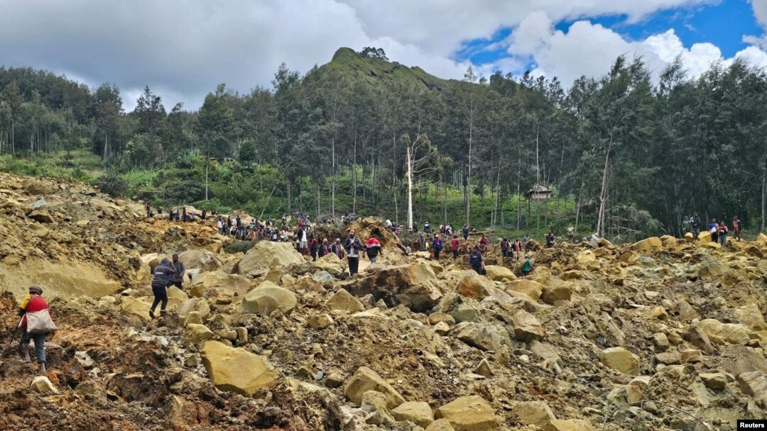Kerusakan akibat tanah longsor di Maip Mulitaka, Provinsi Enga, Papua Nugini, Jumat, 24 Mei 2024. (Foto: Emmanuel Eralia via Reuters)