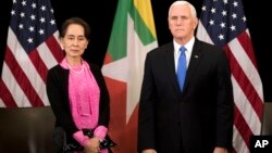 El vicepresidente de EE.UU., Mike Pence, dijo al gobierno de Myanmar que "no tiene excusa" la violencia contra los rohinyas.