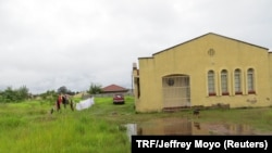 A house built in the midst of a wetland in new Milton Park, a low density area in Harare, Zimbabwe, May 8, 2017. 