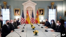 El secretario de Estado de EE. UU., Antony Blinken, recibe al canciller de España, José M. Albares en Washington DC el 18 de enero de 2022.