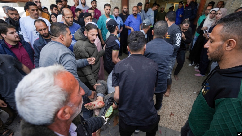 Tropas israelíes se retiran del principal hospital de Gaza