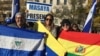 Integrantes de la diáspora boliviana protestan en Washington