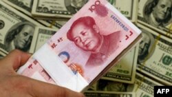 Американские сенаторы и китайская валюта