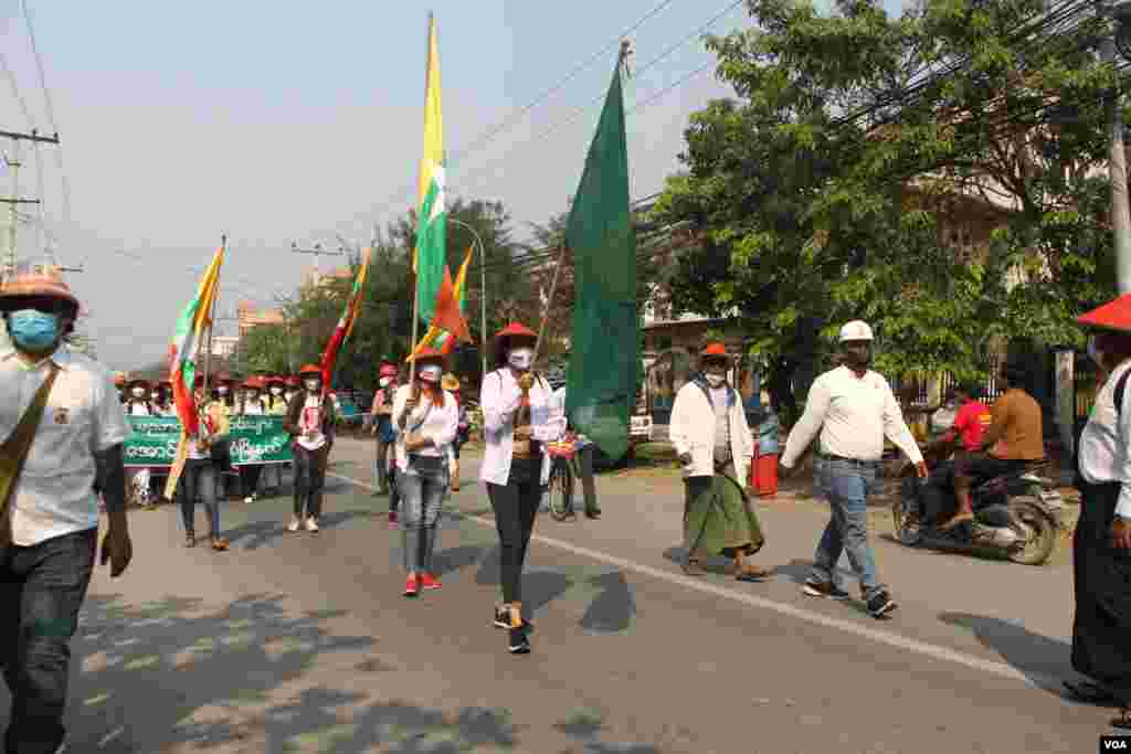 မန္တလေးမြို့ဆန္ဒပြပွဲ မြင်ကွင်း။ (မတ် ၂၊ ၂၀၂၁) 