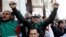 Wasu daga cikin 'yan kasar Algeria da ke zanga zangar neman shugaba Bouteflika ya sauka daga mulki