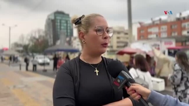 La venezolana Tatiana Guerrero busca su permiso para regularizarse en Colombia