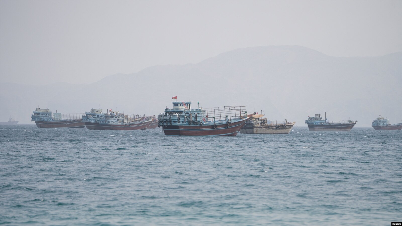 遭美国打击后，伊朗向该地区国家发动导弹和无人机袭击
