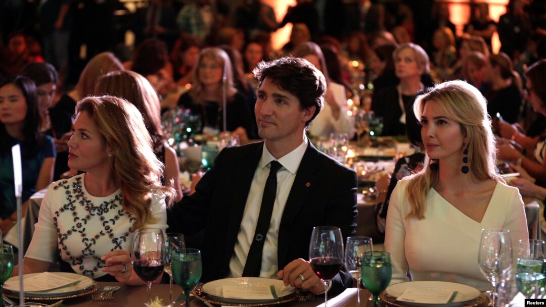 PM Kanada Justin Trudeau, dan istrinya Sophie Trudeau (kiri) bersama Ivanka Trump menghadiri KTT Perempuan Paling Berpengaruh atau Fortune Most Powerful Women Summit di Washington DC. 