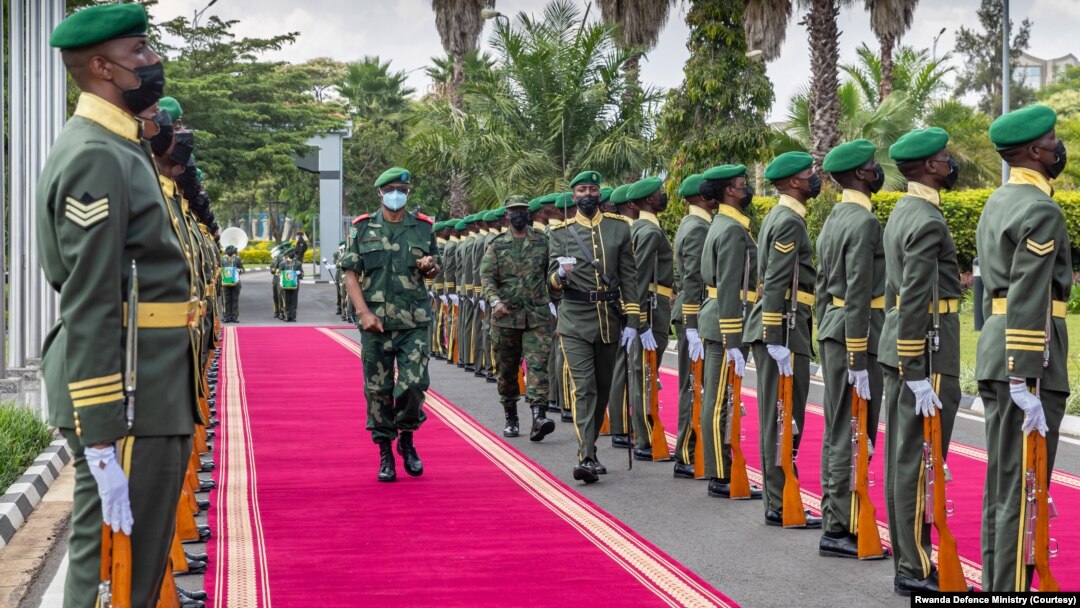 Umugaba mukuru w'ingabo za Repubulika ya Demokarasi ya Kongo Jenerali Célestin Mbala Munsense 