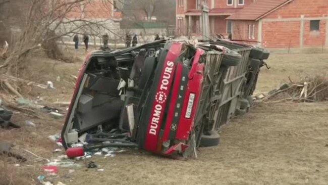 Македонија завиена во црно - ден по кобната автобуска несреќа
