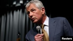 El secretario de Defensa, Chuck Hagel, dijo que los recortes impactarán directamente en la vida de sus empleados y de las operaciones militares.