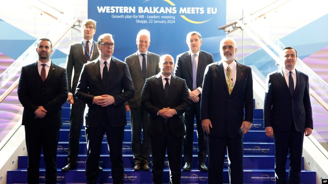 Lideri zemalja regiona na sastanku "Zapadni Balkan i EU" u Skoplju (AP Photo/Boris Grdanoski)