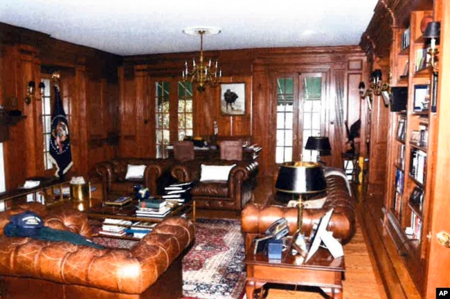 This image, contained in the report from special counsel Robert Hur, shows the home office of U.S. President Joe Biden in Wilmington, Delaware, on Jan. 20, 2023, during a search by FBI agents. (Justice Department via AP)