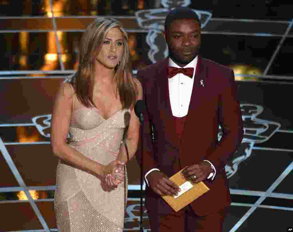 Jennifer Aniston va Deyvid Oyelovo