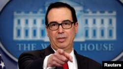 Menteri Keuangan AS, Steven Mnuchin sedang mempertimbangkan kunjungan ke Beijing untuk membicarakan perdagangan.