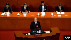 장준 최고인민검찰원 검찰장은 25일 베이징에서 열린 전국인민대표대회(전인대) 전체회의에서 연설하고 있다. 