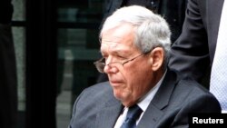 Hastert no pudo ser acusado de abuso sexual a menores debido a que había vencido el plazo para interponer una demanda.