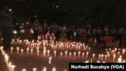 Aksi 1000 lilin untuk Deiyai berdarah yang digelar di Jakarta. (VOA/Nurhadi Sucahyo)