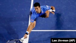 Novak Djokovic dari Serbia dalam sebuah pertandingan di Australia Terbuka. (Foto: Dok)