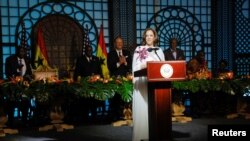 La vicepresidenta estadounidense, Kamala Harris, habla en un banquete de Estado ofrecido por el presidente de Ghana en Accra el 27 de marzo de 2023.