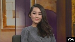탈북 대학생 박연미 씨가 지난2014년 4월 호주 SBS 방송에 출연해 북한에 대해 설명하고 있다. ()