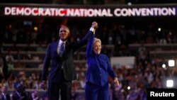 US President Barack Obama na Hillary Cliton mu Democrat National Convention
