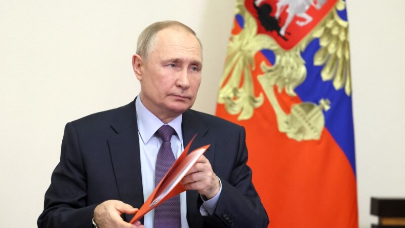 Jika Presiden Putin setuju untuk berbicara, dia harus mempertimbangkan keamanan Rusia (Presiden Prancis)