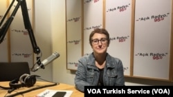 After Instanbul's Acik Radyo broadcast for the last time on Oct. 16, 2024, Yesim Burul, who produced the program 'Sinefil,' said, 'We are not giving in to despair.'