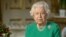 Ratu Elizabeth Inggris ketika menyampaikan pidatonya sehubungan dengan epidemi coronavirus seperti yang diedarkan oleh Istana Buckingham. (Foto: Istana Buckingham via Reuters)
