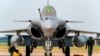 인도, 프랑스 '라팔' 전투기 1차분 도입