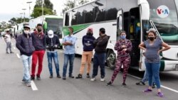 En fotos: Más 700 venezolanos retenidos en peaje de Colombia exigen paso para regresar a su país
