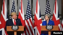 El presidente Donald Trump y la primera ministra británica, Theresa May, ofrecieron el martes 4 de junio una conferencia de prensa conjunto en Londres.