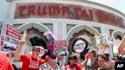 El hotel y casino Trump Taj Mahal fue inaugurado por Donald Trump en 1990.