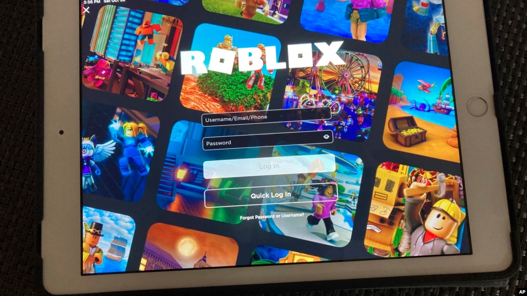 Roblox, oyuncuların hayal güçlerini kullanarak sanal dünyalar ve oyunlar tasarlayıp, bu deneyimleri diğer oyuncularla paylaşabileceği geniş bir online platformu.