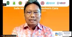 Ketua Komite Nasional Keselamatan Pasien, Bambang Tetuko (VOA/Petrus Riski).