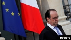 Le président français François Hollande à Paris, le 15 juillet, 2016.