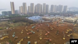 湖北省武汉市为收治新型冠状病毒感染的病人而建造新医院，图为新医院的建筑工地（2020年1月24日