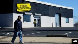 北美最大木地板零售商之一林木宝公司(Lumber Liquidators Holdings Inc)的商店。