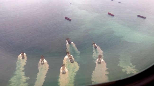 台灣馬祖島周圍水域的中國抽沙船。 （2020年9月29日）